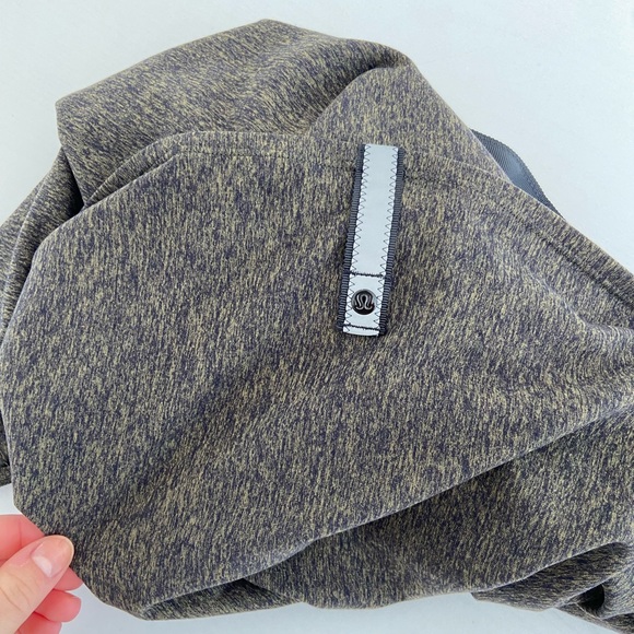 Lululemon Vinyasa Scarf - Picture 4 of 6